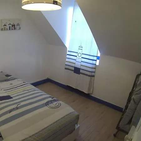 100m Plage- 4 Chambres-quartier Classe *bleu-mers* Holiday home