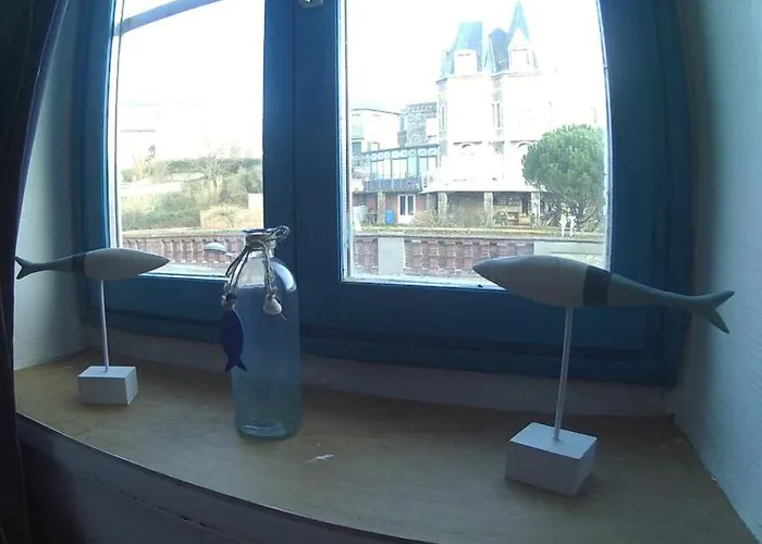 100m Plage- 4 Chambres-quartier Classe *bleu-mers* Holiday home *